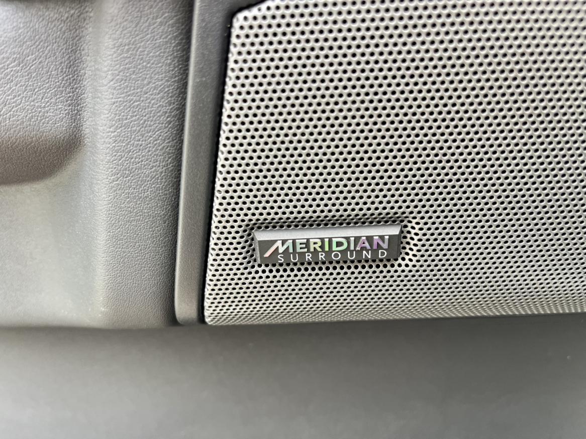 Land Rover Discovery 2016 thumb 5