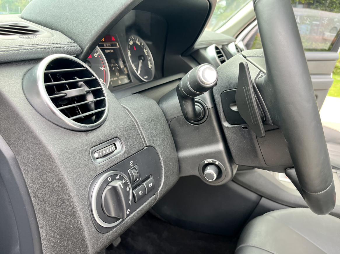 Land Rover Discovery 2016 thumb 6