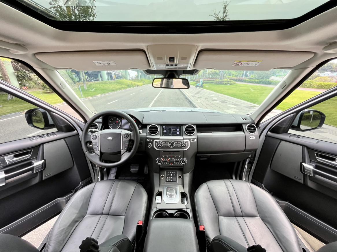 Land Rover Discovery 2016 thumb 10