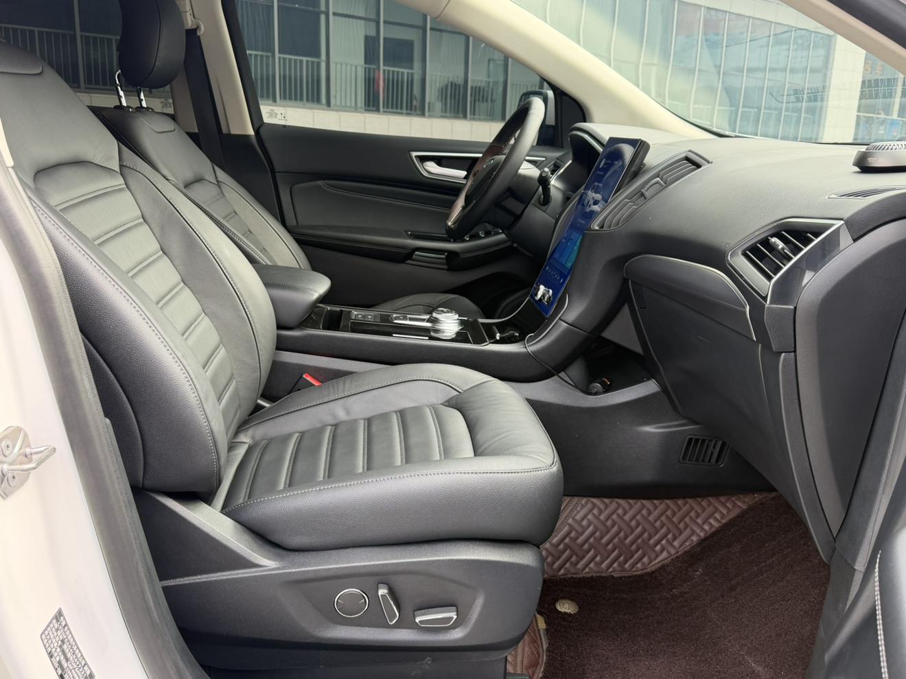 Ford Edge 2020 thumb 4