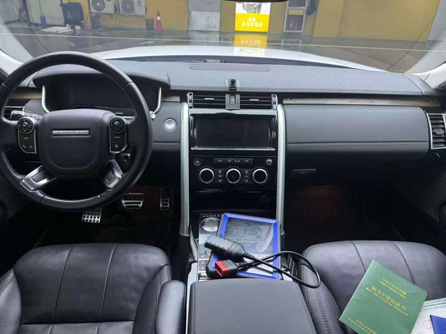 Land Rover Discovery 2018 thumb 7