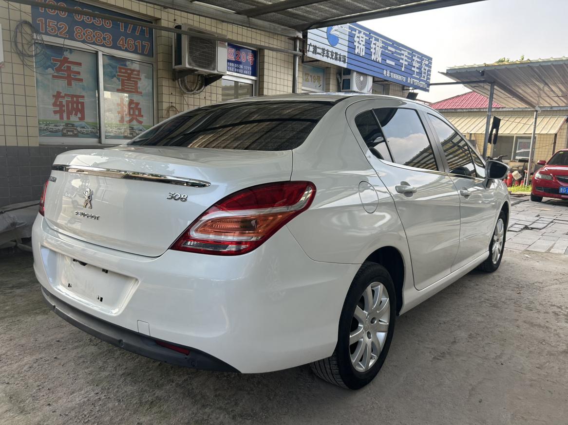 Peugeot 308 2014 thumb 3