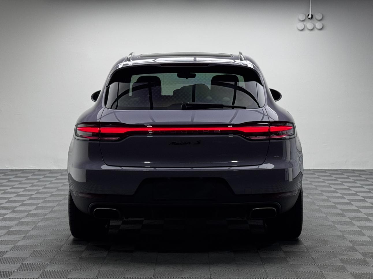 Porsche Macan 2021 thumb 3