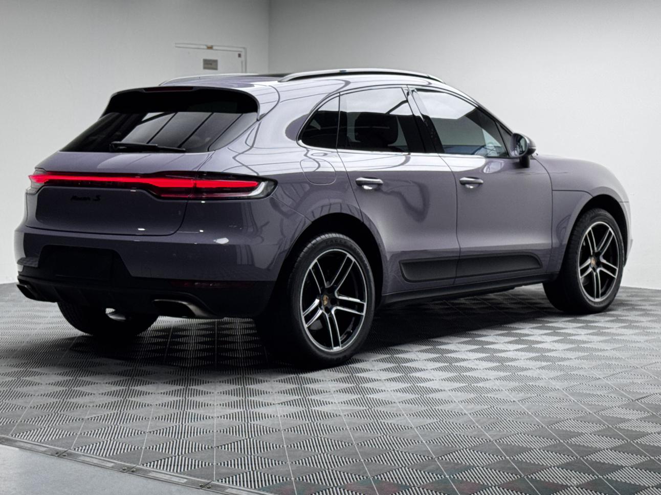 Porsche Macan 2021 thumb 4
