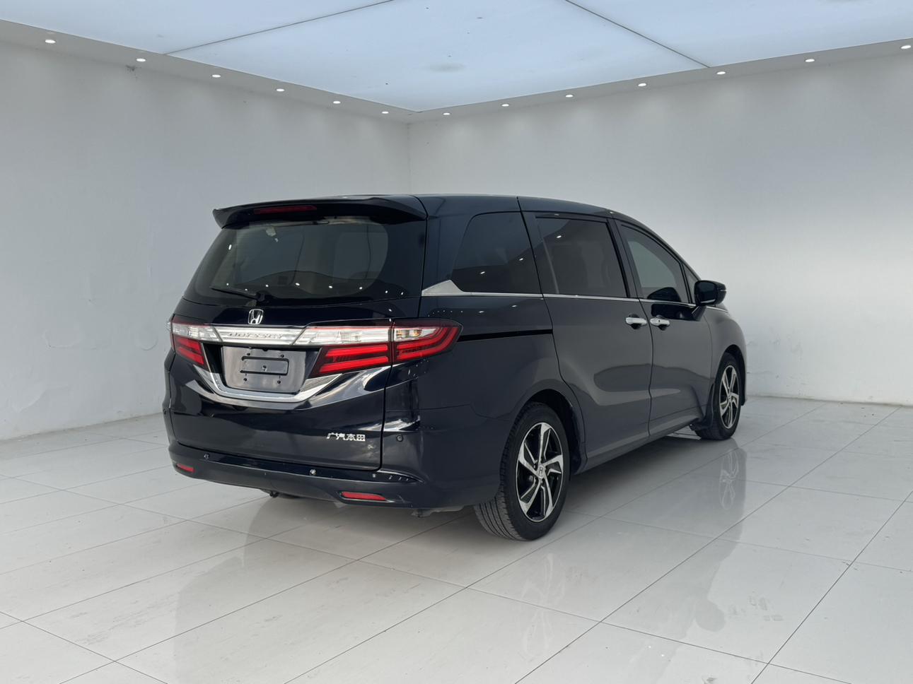 Honda Odyssey 2017 thumb 4