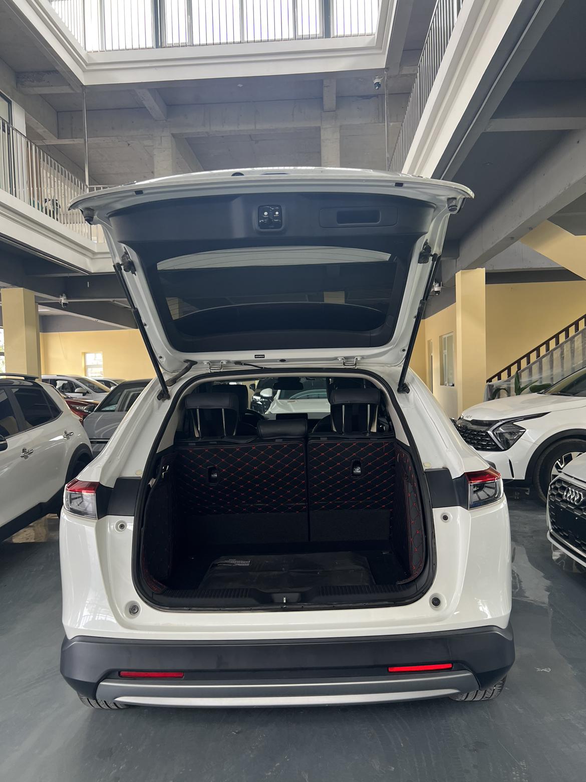 Honda Vezel 2023 thumb 5