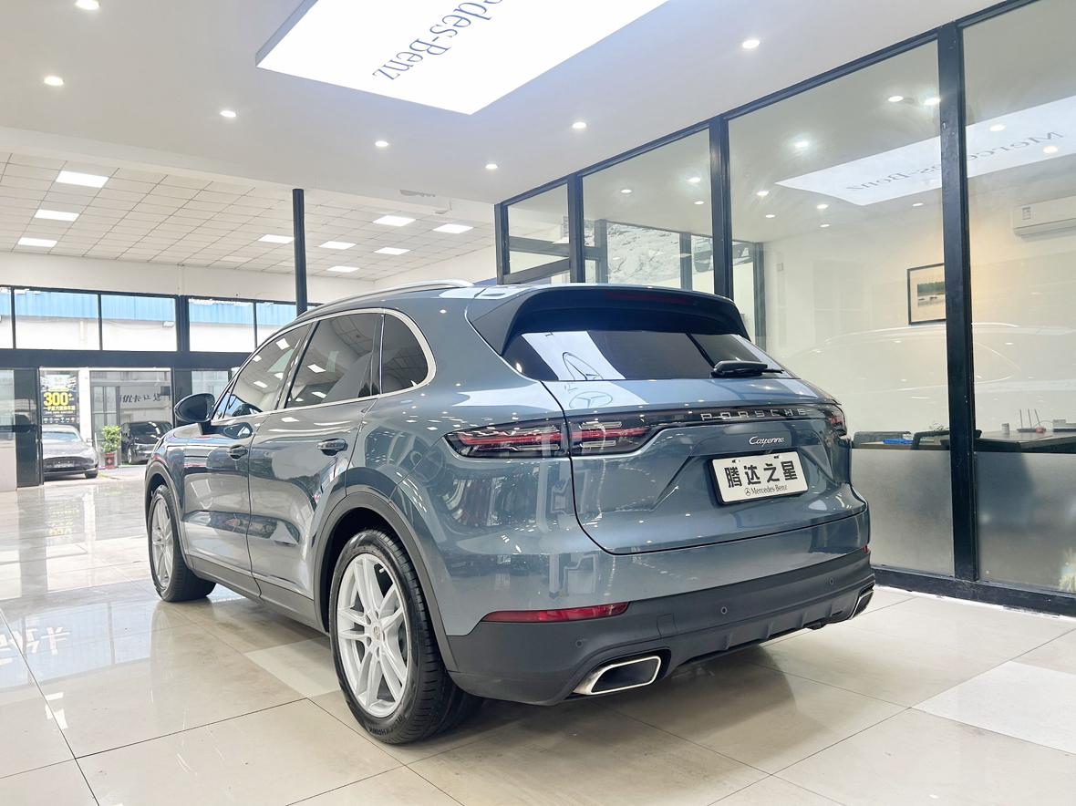 Porsche Cayenne 2019 thumb 2