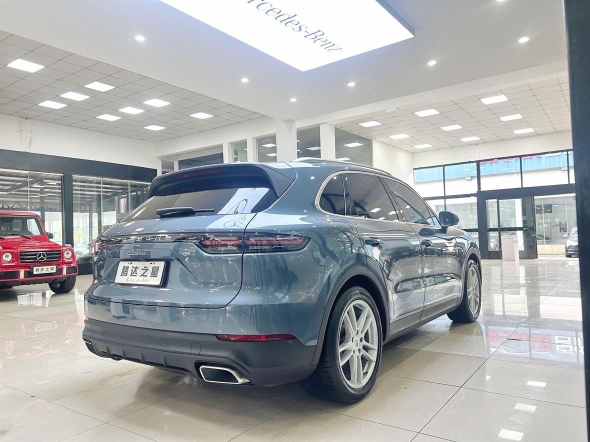 Porsche Cayenne 2019 thumb 4