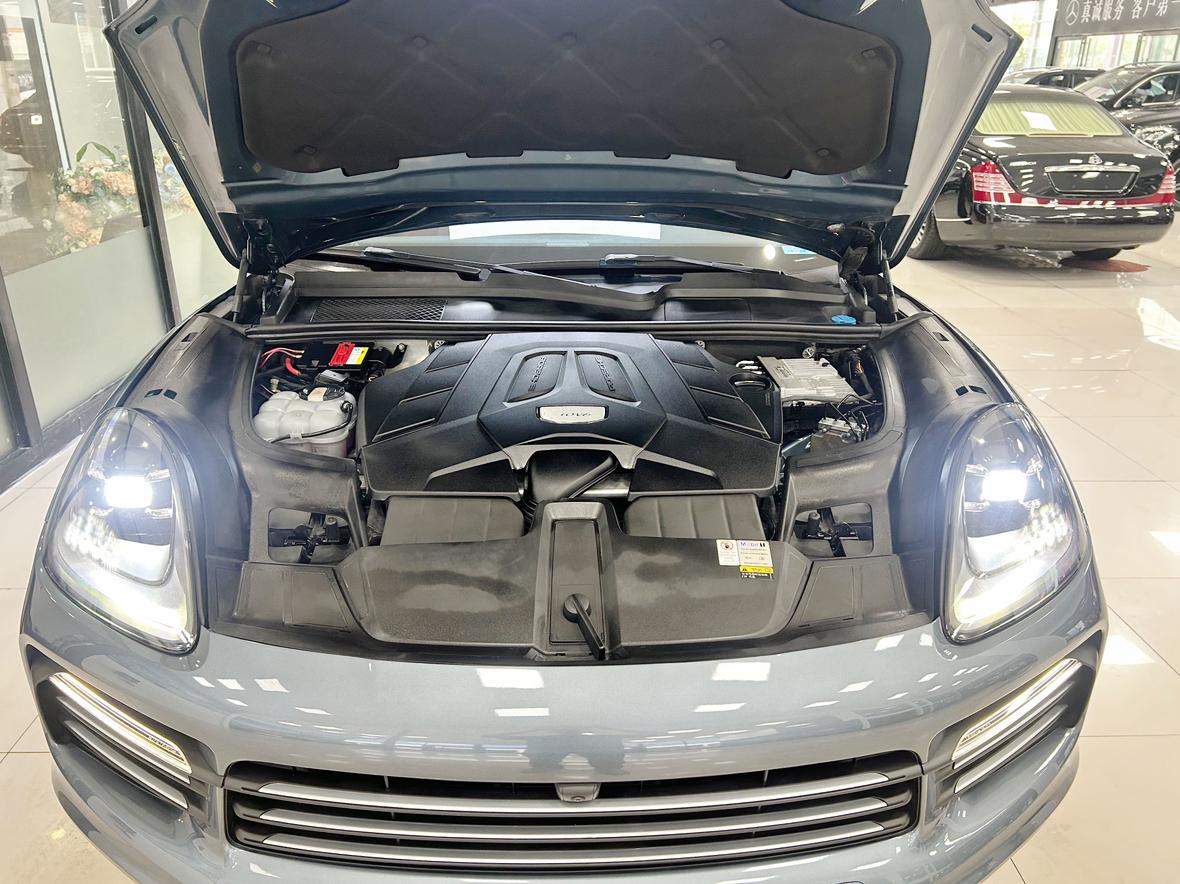 Porsche Cayenne 2019 thumb 5
