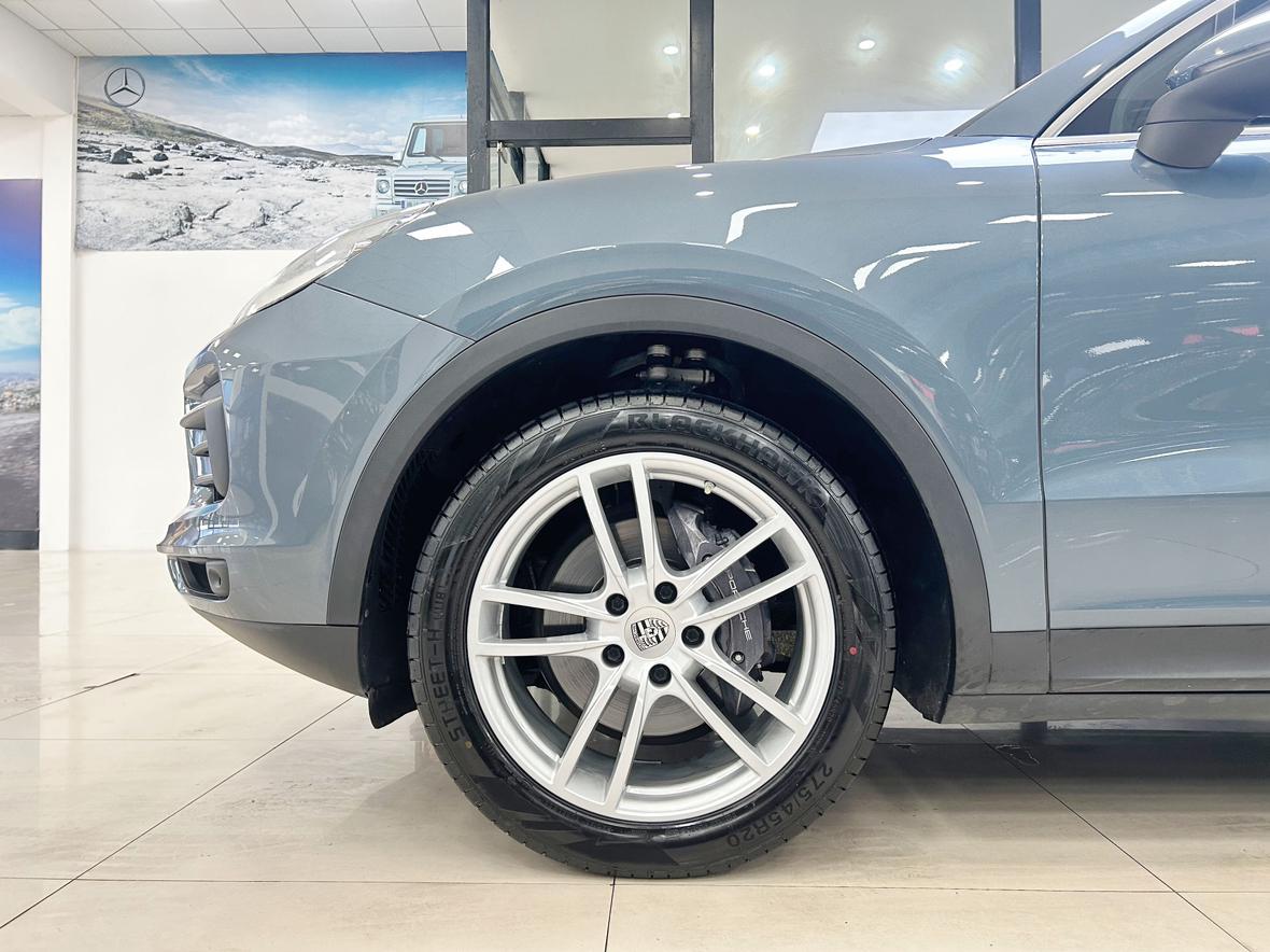 Porsche Cayenne 2019 thumb 8