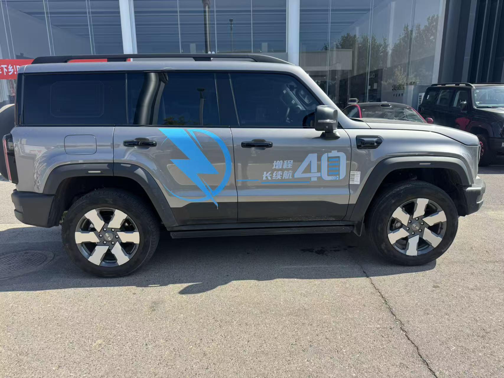BJ 40 2025 thumb 12