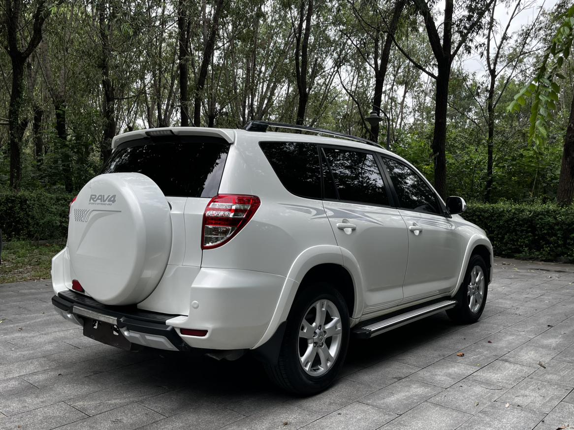 Toyota RAV4 2011 thumb 5