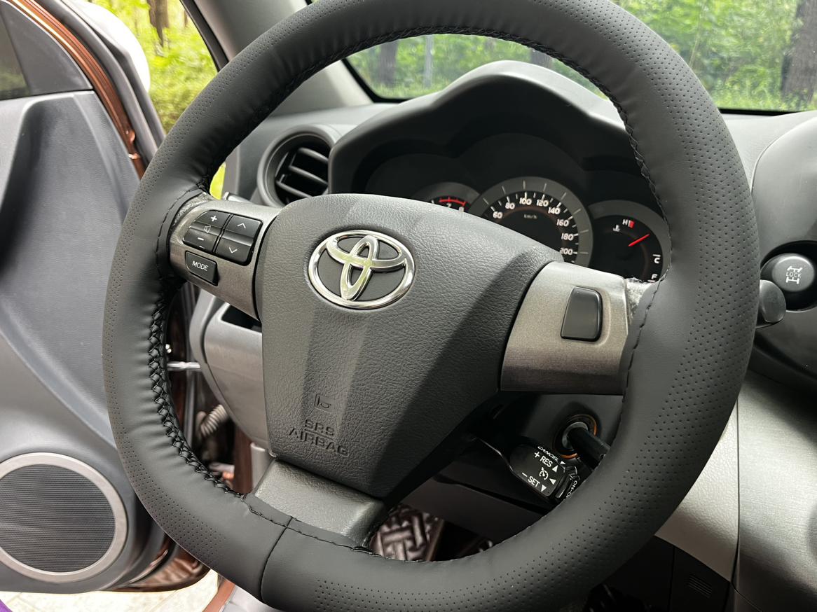 Toyota RAV4 2011 thumb 11