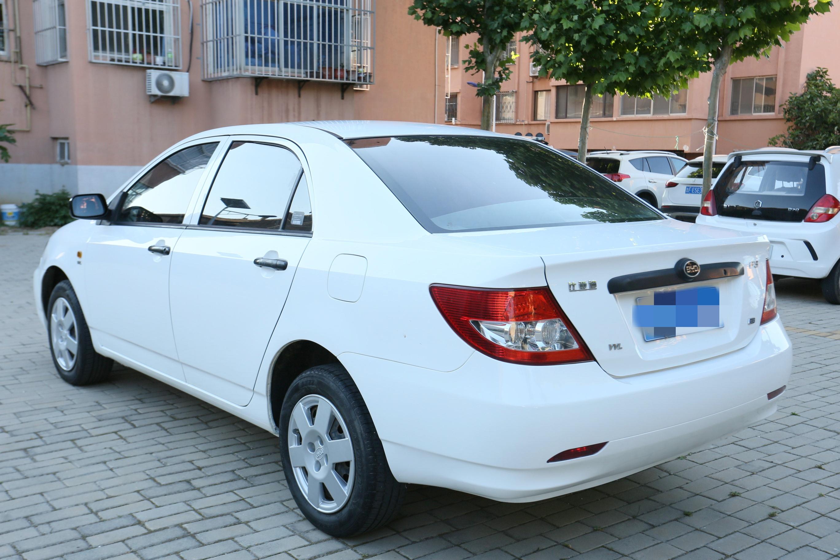 BYD F3 2016 thumb 2
