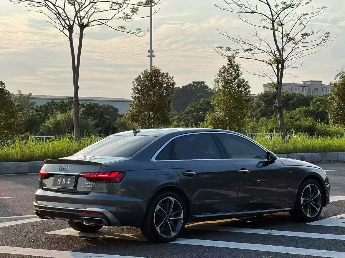 Audi A4 2020 thumb 4