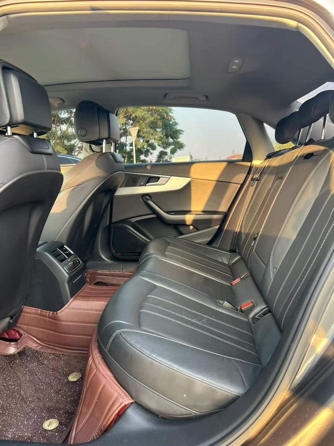 Audi A4 2020 thumb 5