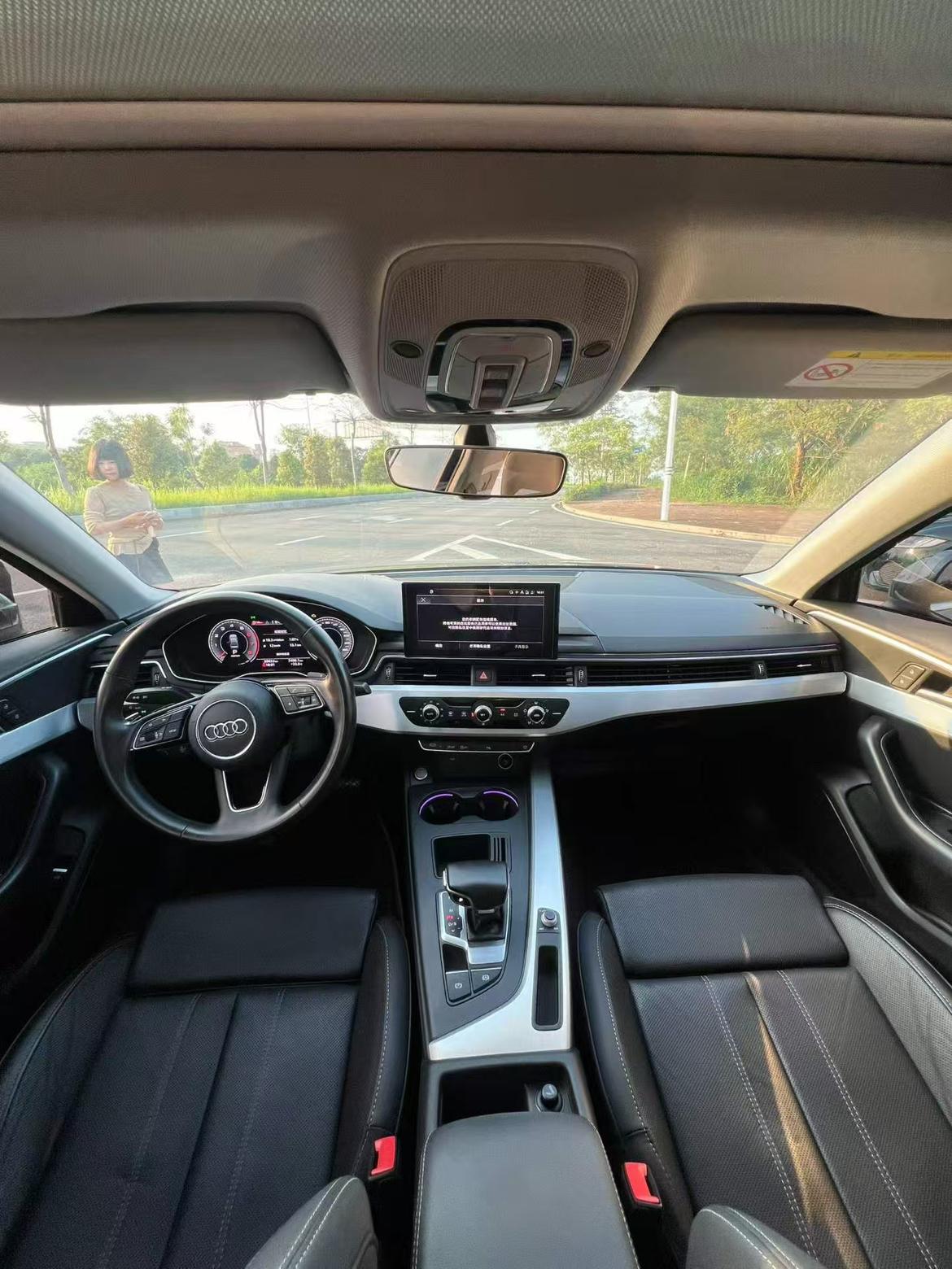 Audi A4 2020 thumb 6