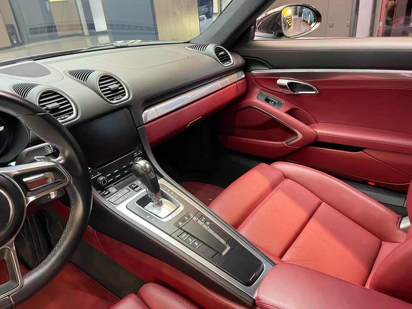 Porsche 718 2016 thumb 5