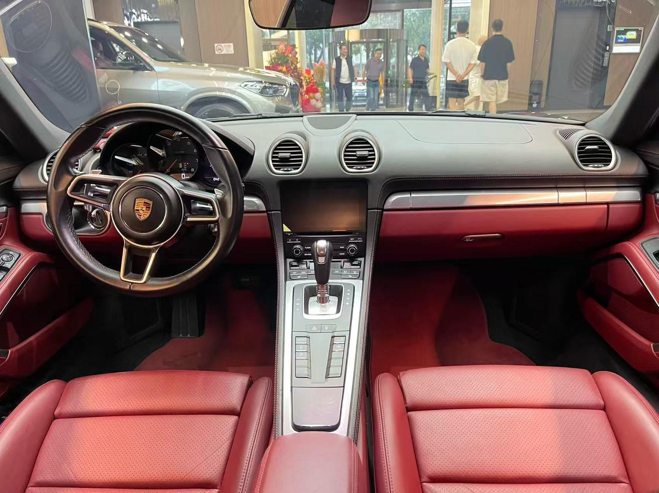 Porsche 718 2016 thumb 7