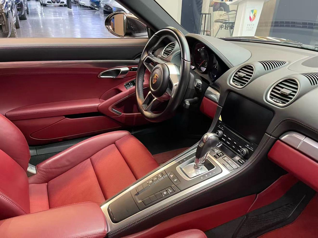 Porsche 718 2016 thumb 10