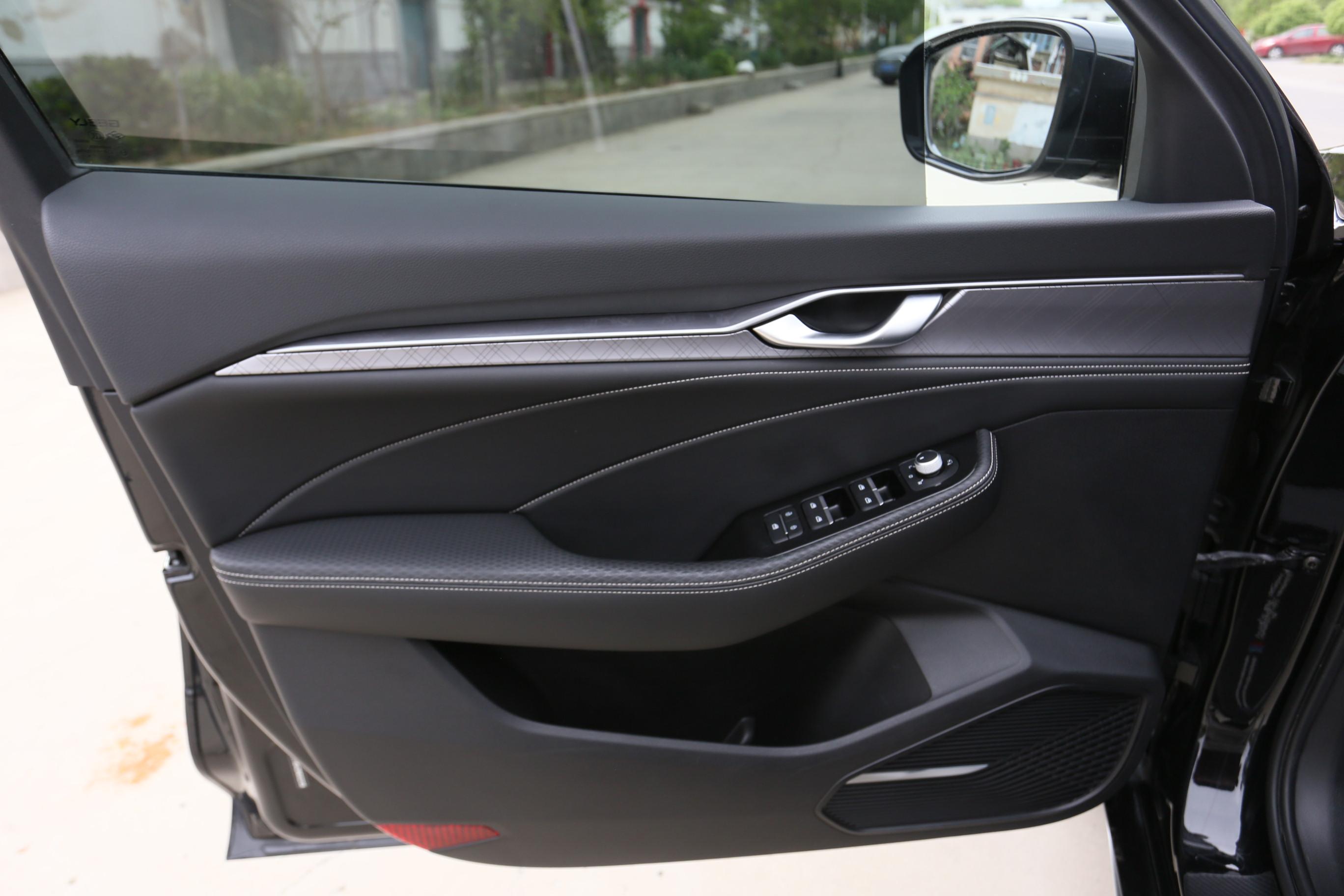 Geely Xingrui 2021 thumb 7