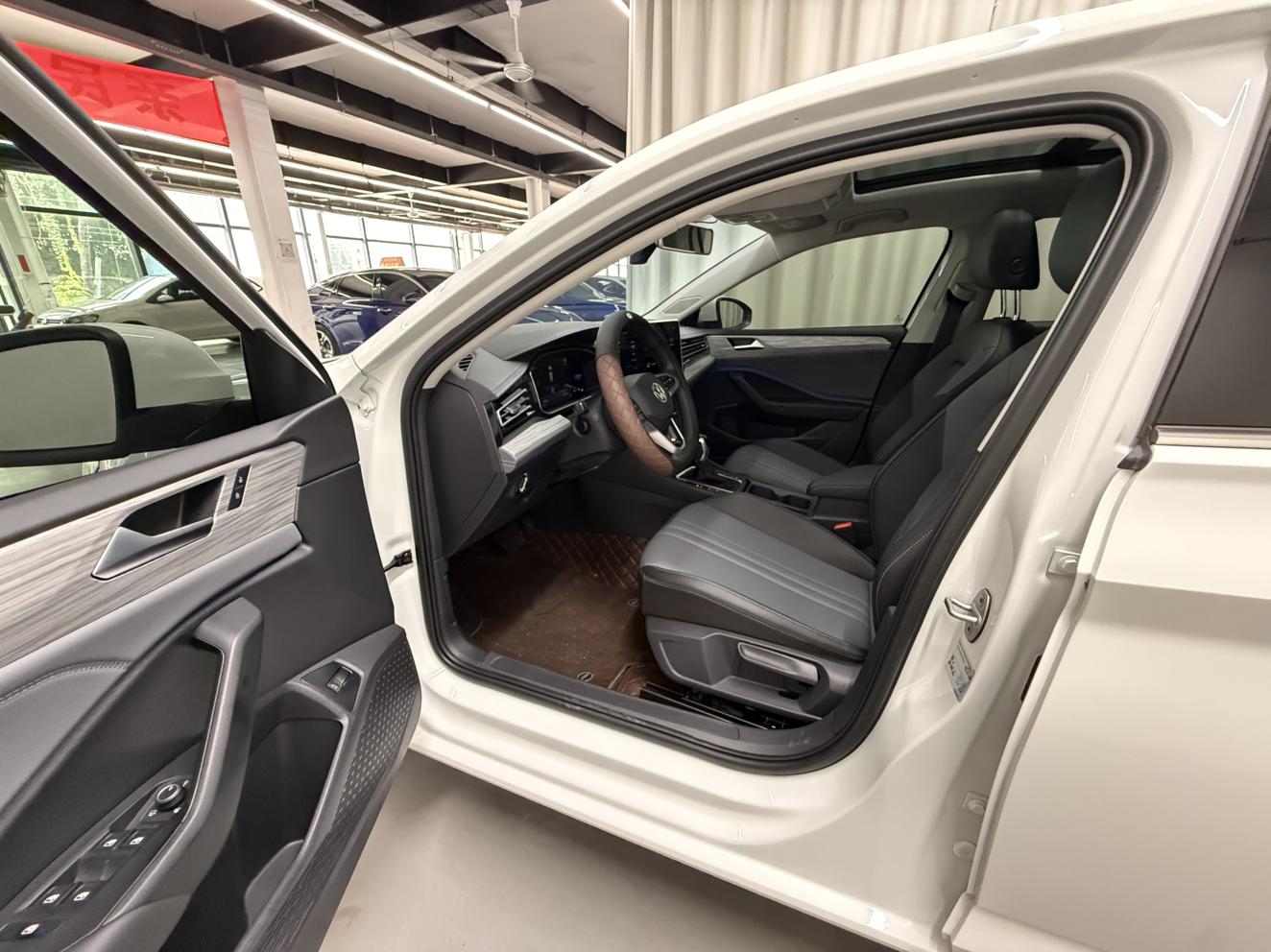 Volkswagen Sagitar 2026 thumb 8