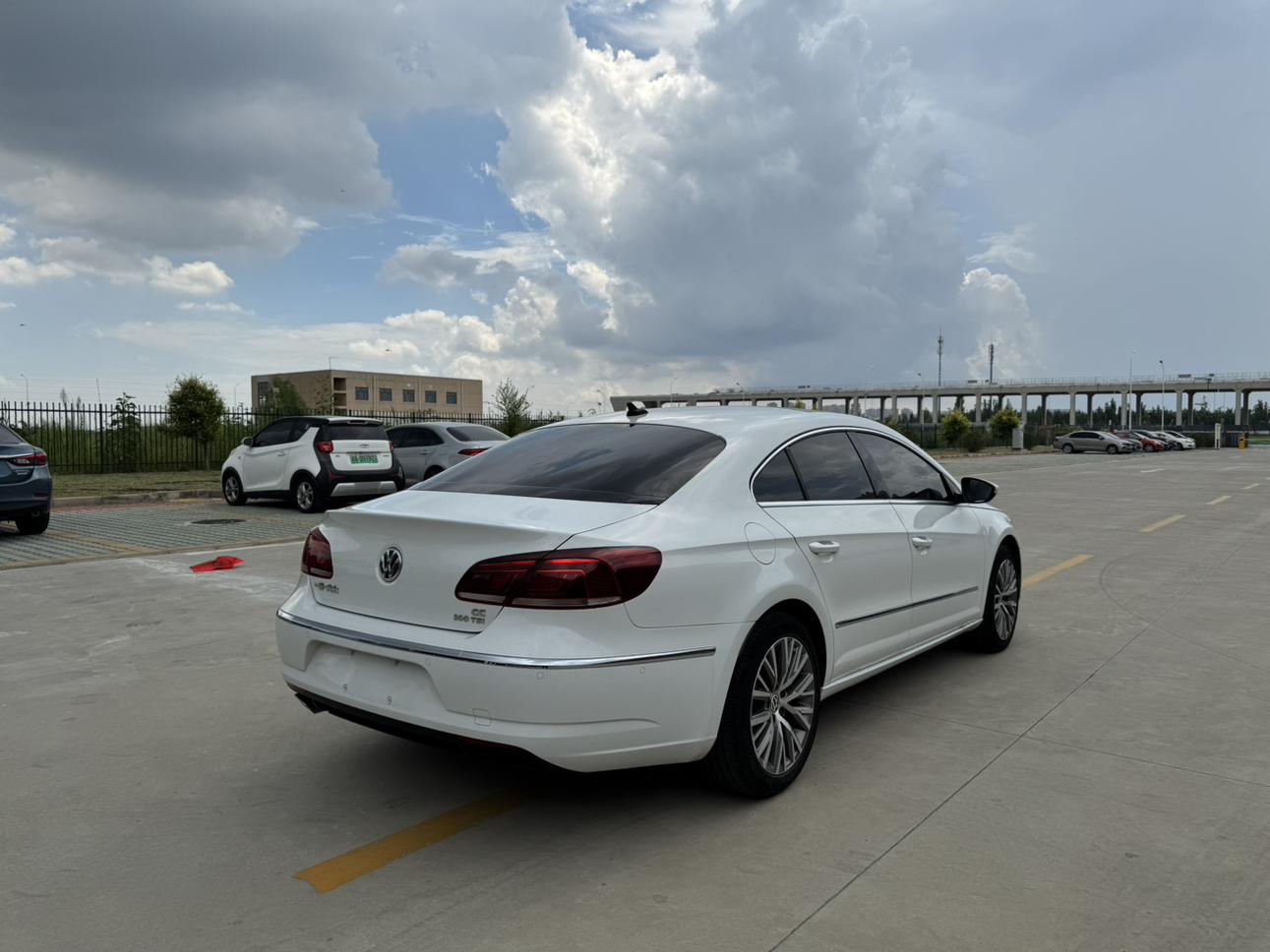 Volkswagen Arteon 2018 thumb 4