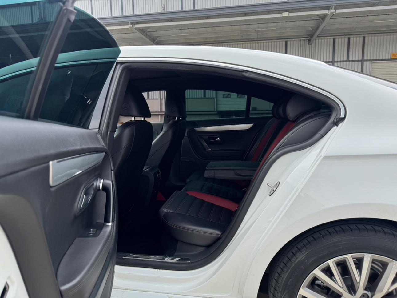 Volkswagen Arteon 2018 thumb 9