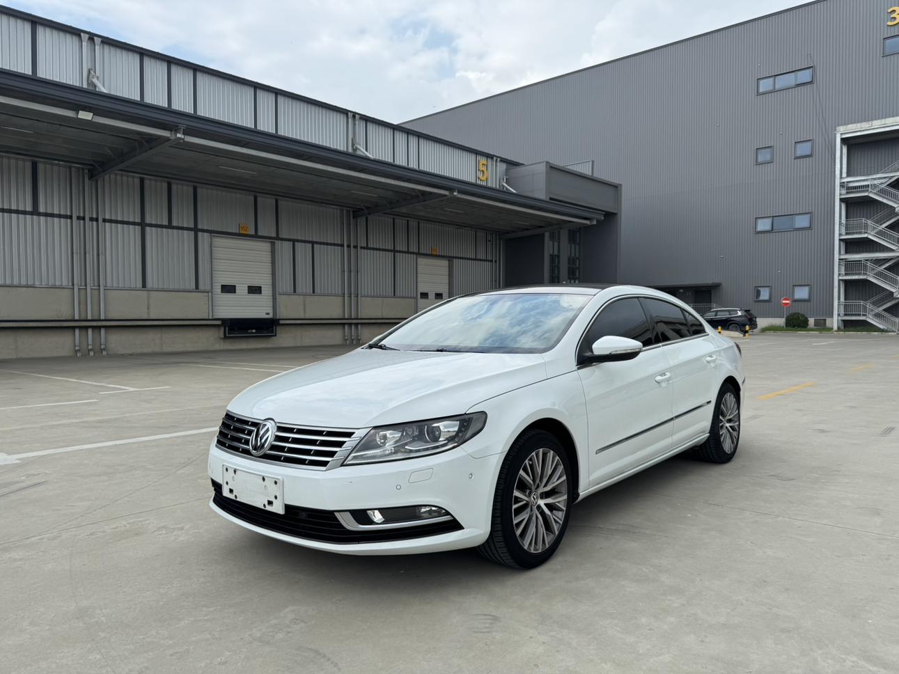 Volkswagen Arteon 2018 thumb 10