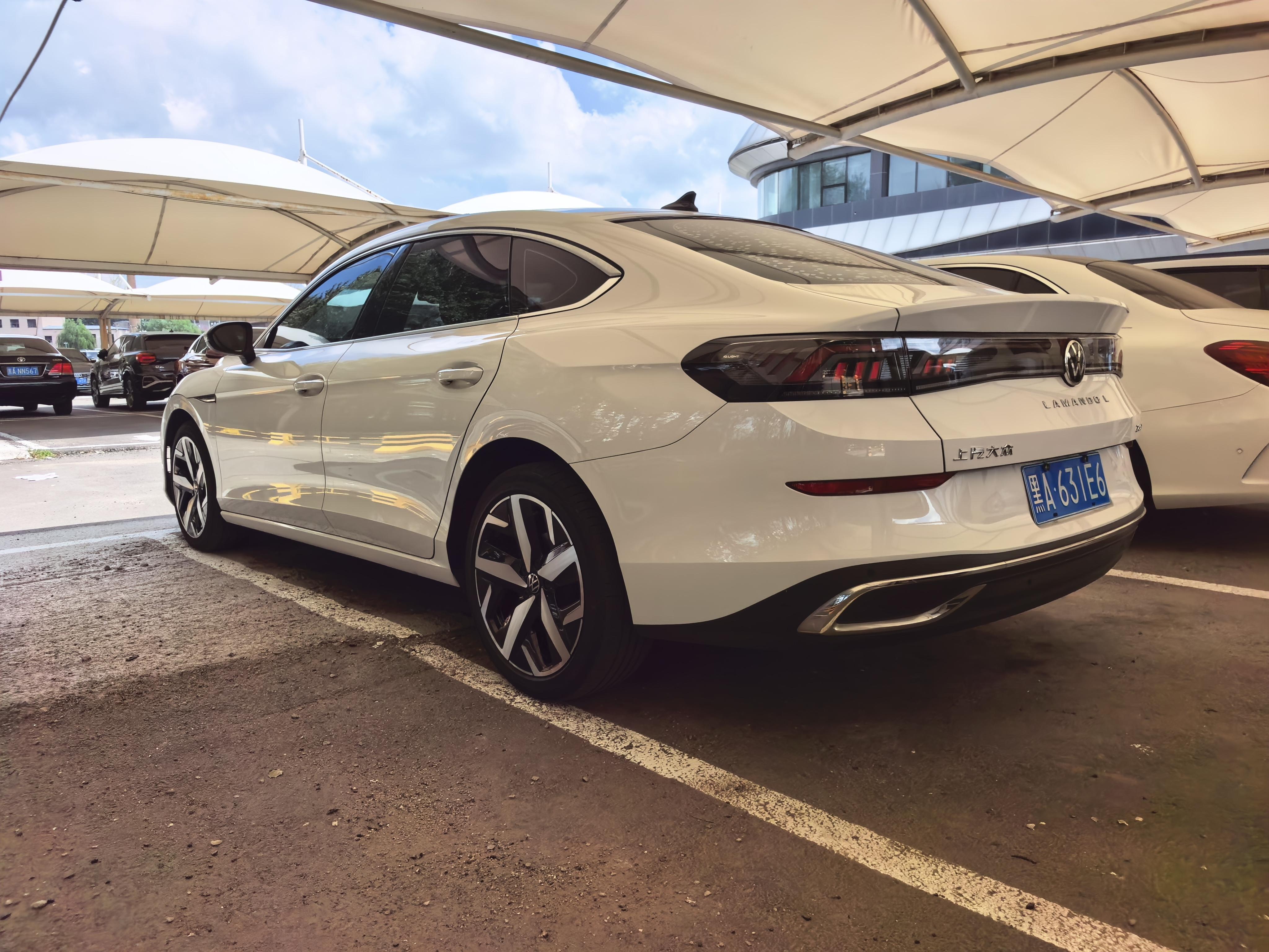 Volkswagen Lamando 2022 thumb 2