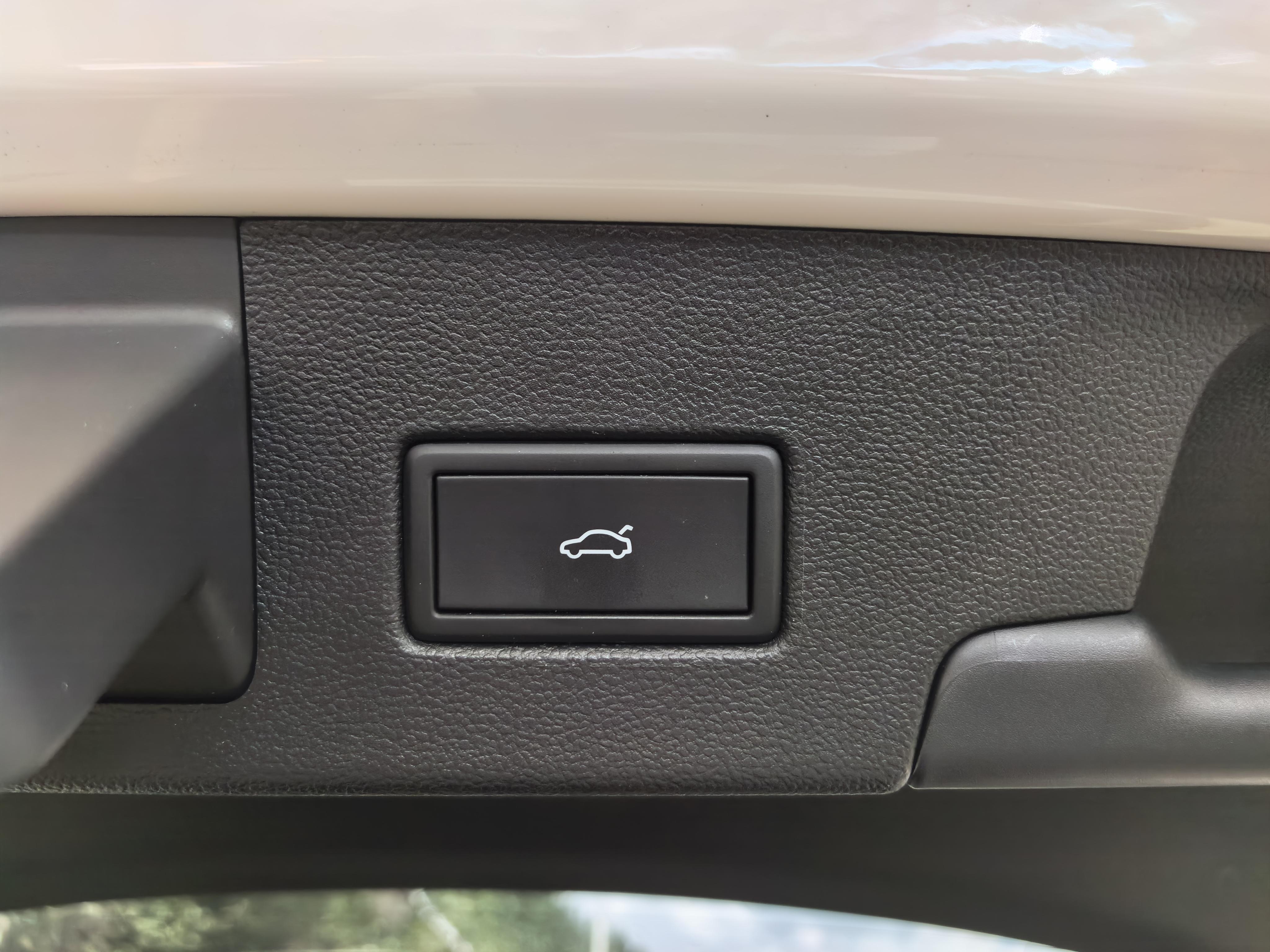 Volkswagen Lamando 2022 thumb 4