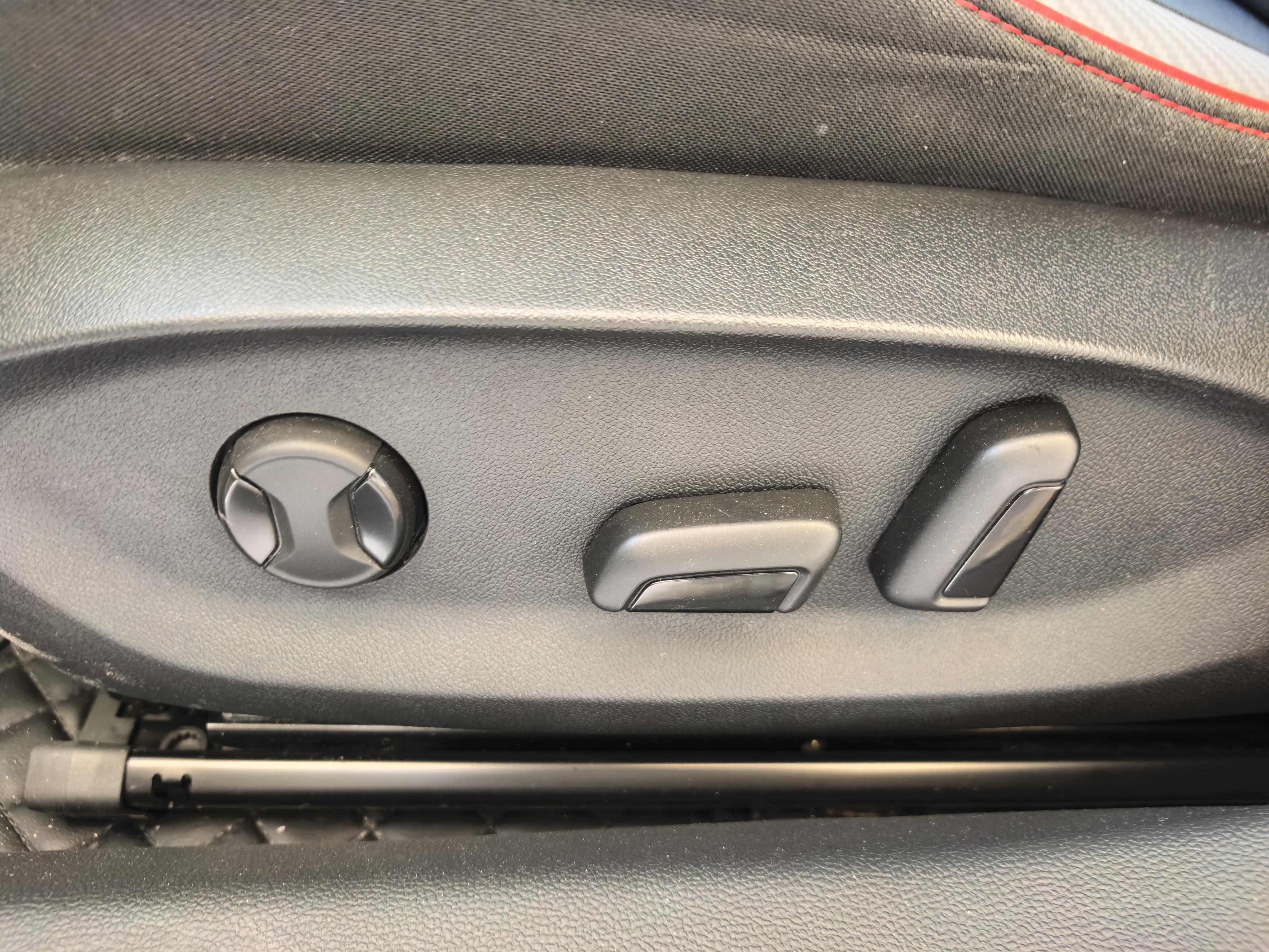 Volkswagen Lamando 2022 thumb 12