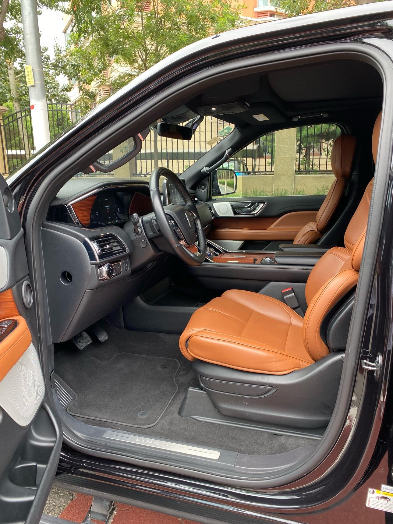 Lincoln Nautilus 2019 thumb 11