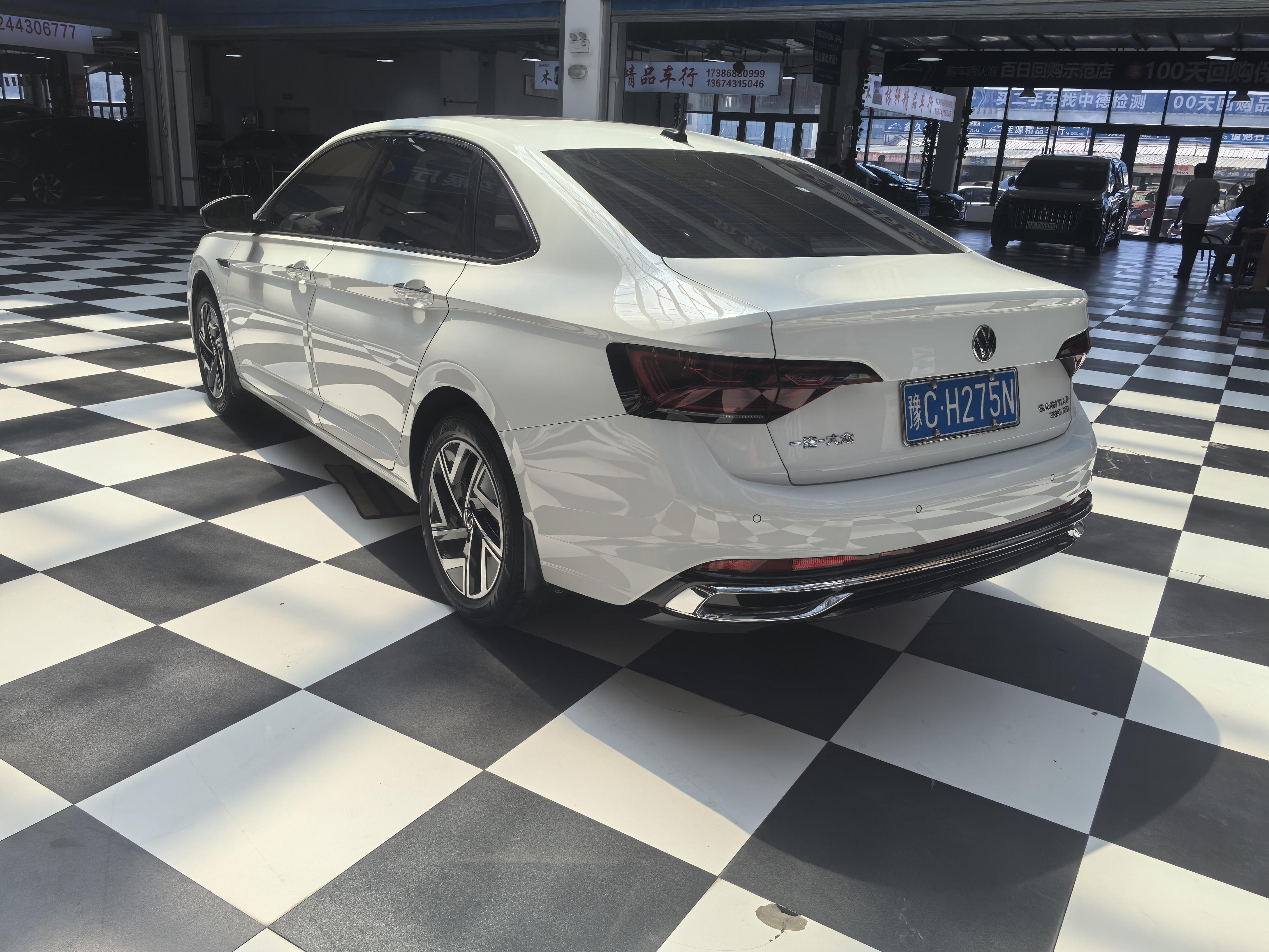 Volkswagen Sagitar 2023 thumb 2