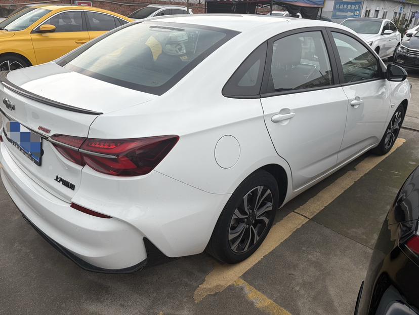 Chevrolet Monza 2022 thumb 3