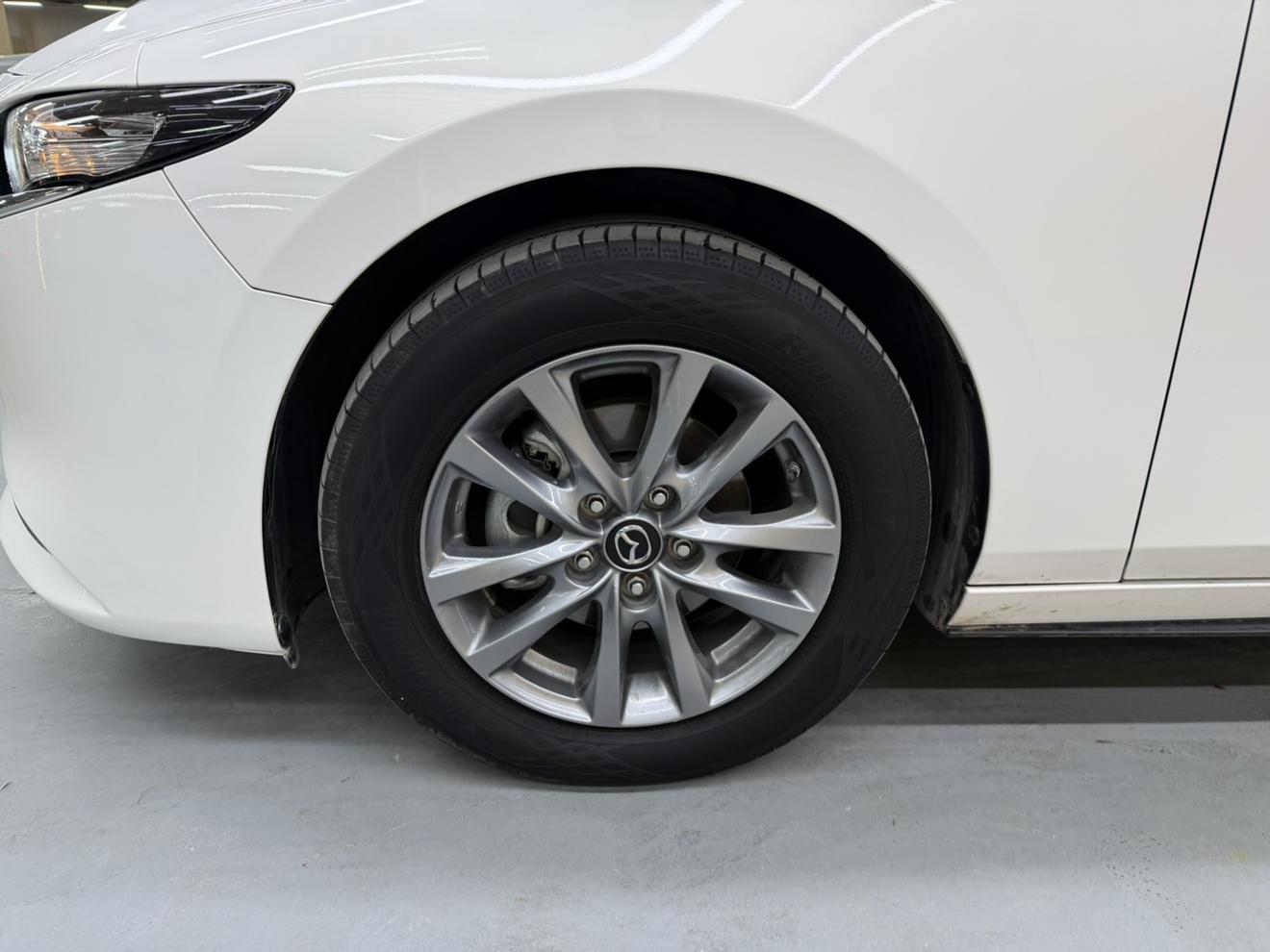 Mazda 3 2022 thumb 10