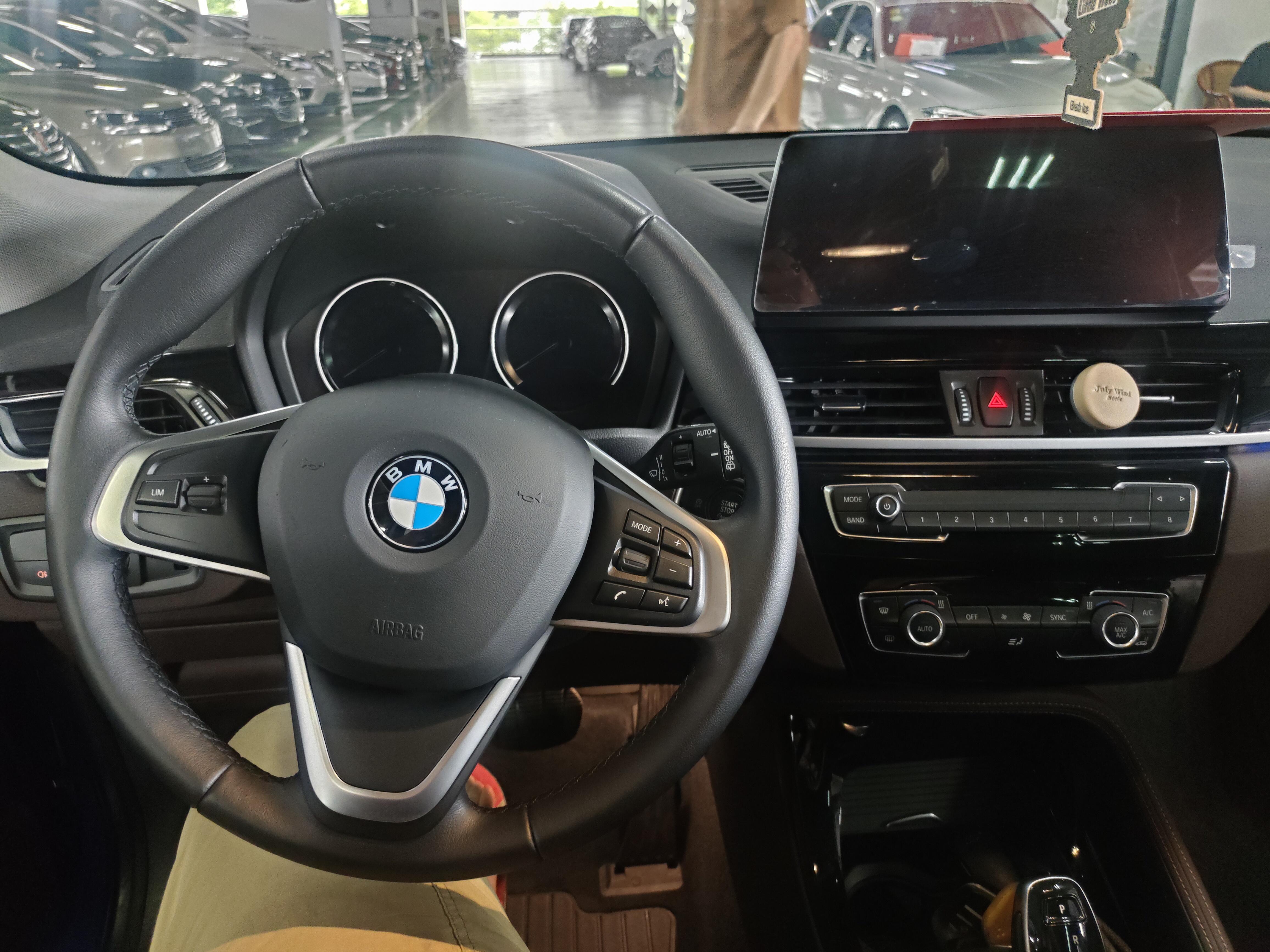 BMW X2 2021 thumb 7