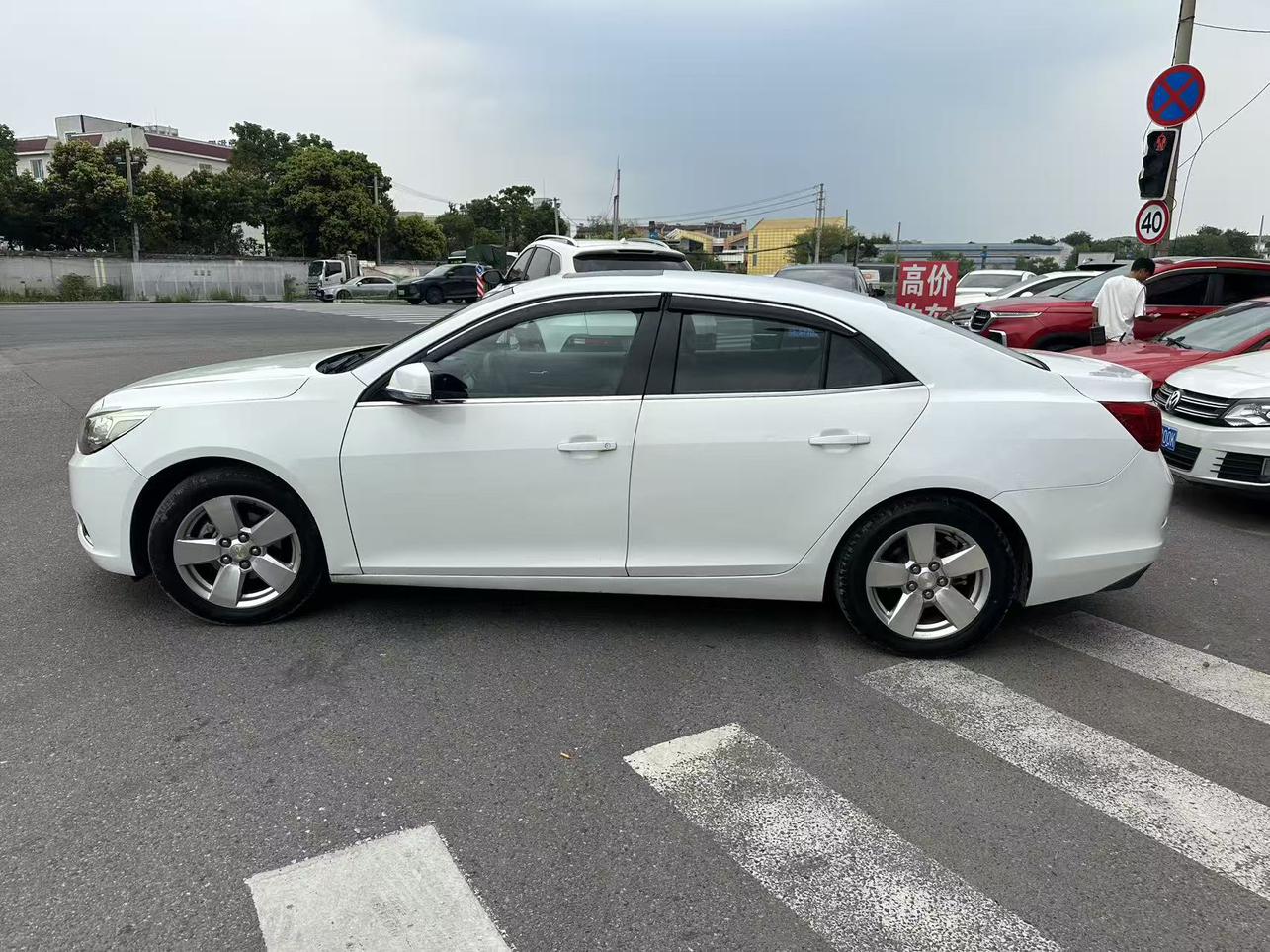 Chevrolet Malibu 2012 thumb 2