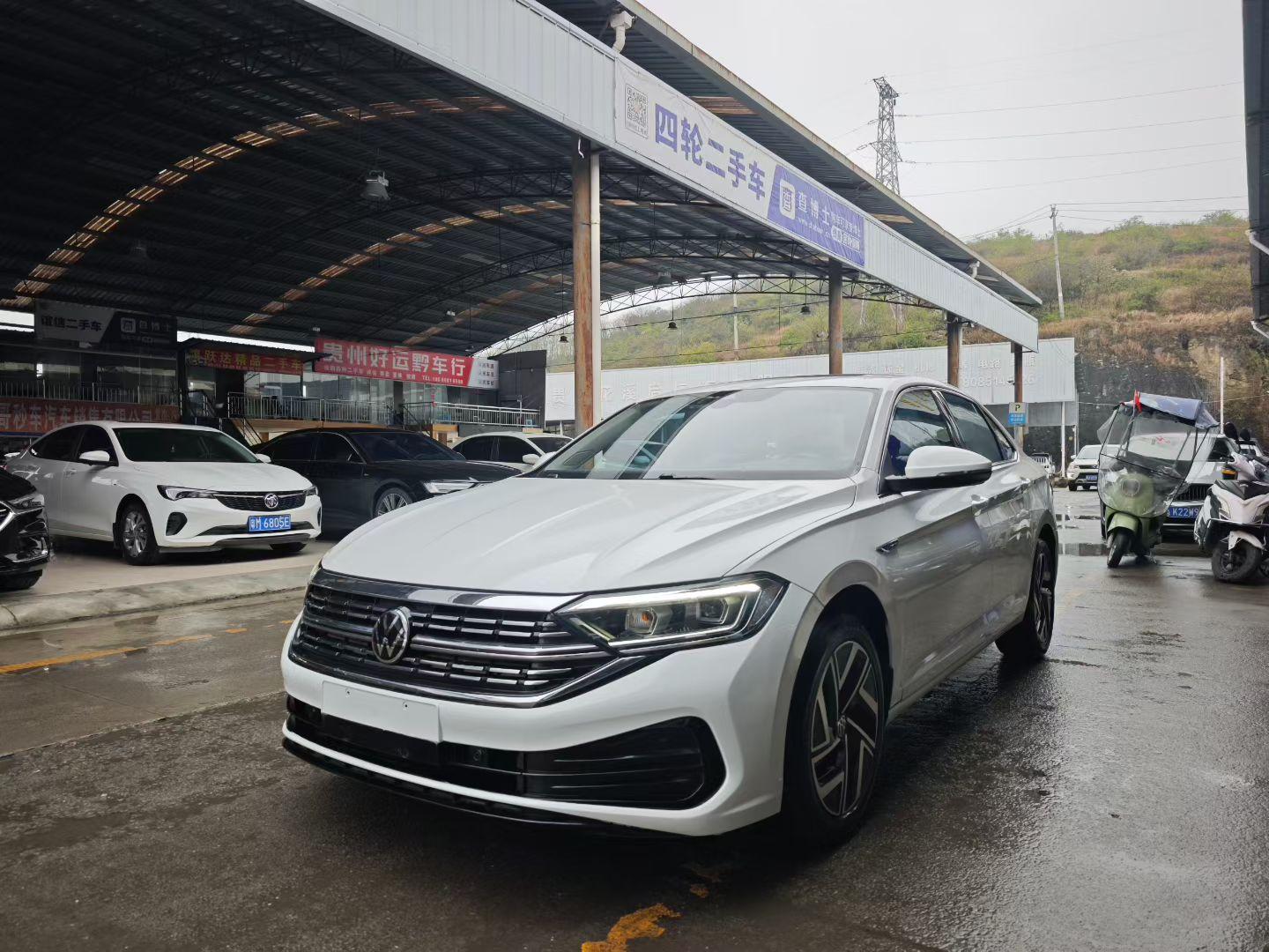 Volkswagen Sagitar 2023 thumb 8
