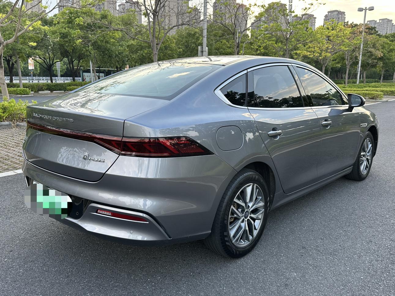 BYD Qin 2023 thumb 4