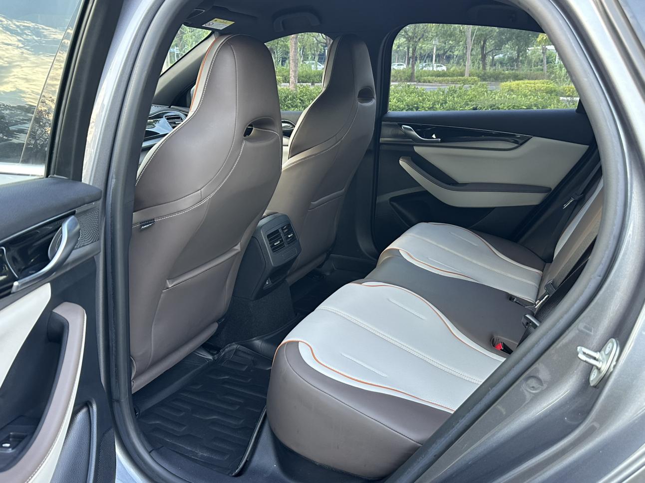 BYD Qin 2023 thumb 12