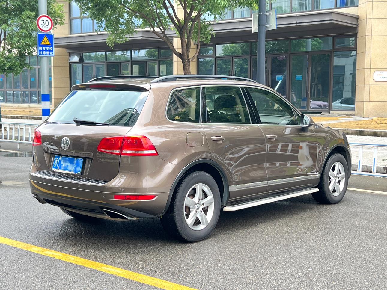 Volkswagen Touareg 2014 thumb 5