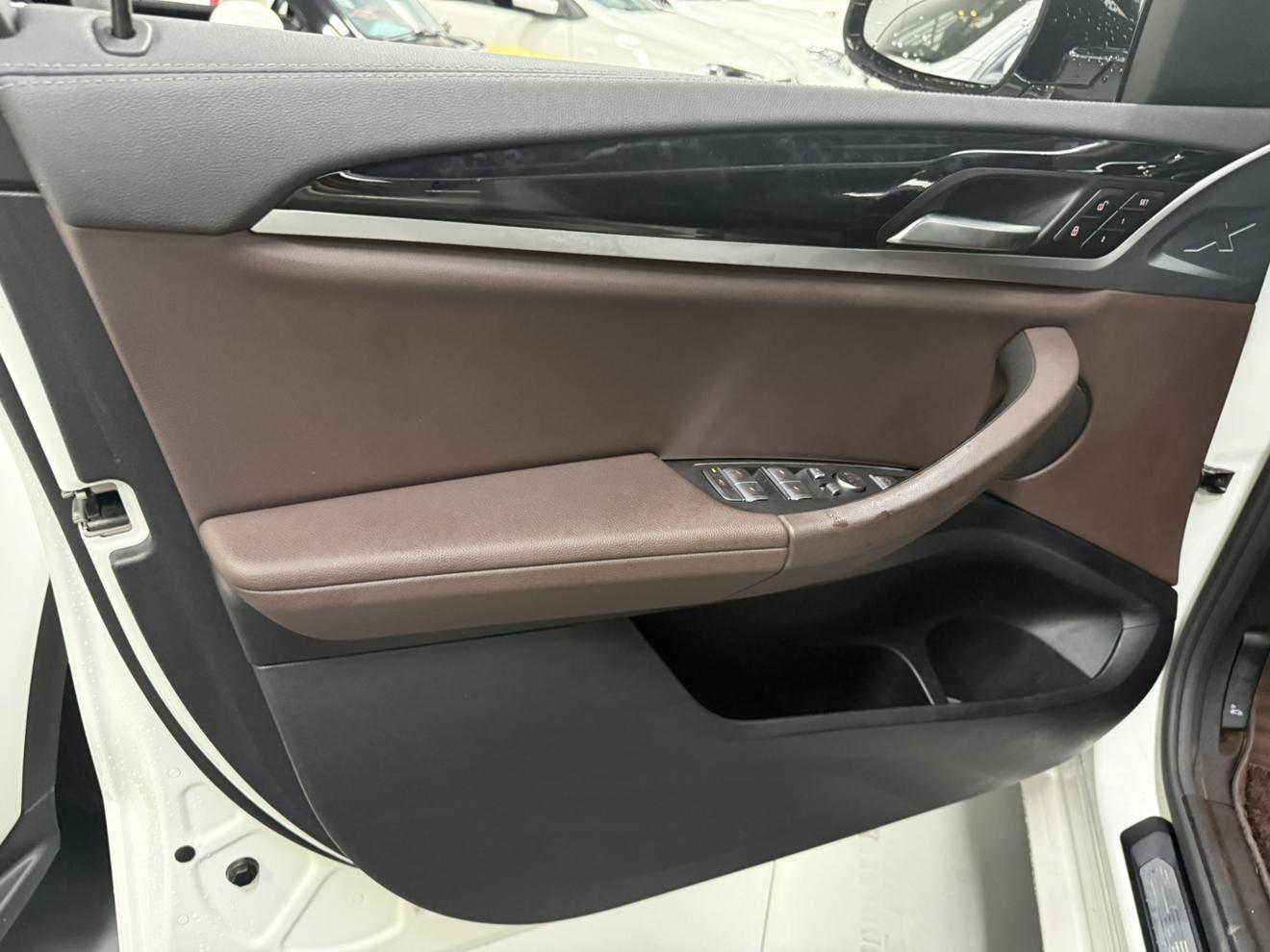 BMW X3 2020 thumb 12
