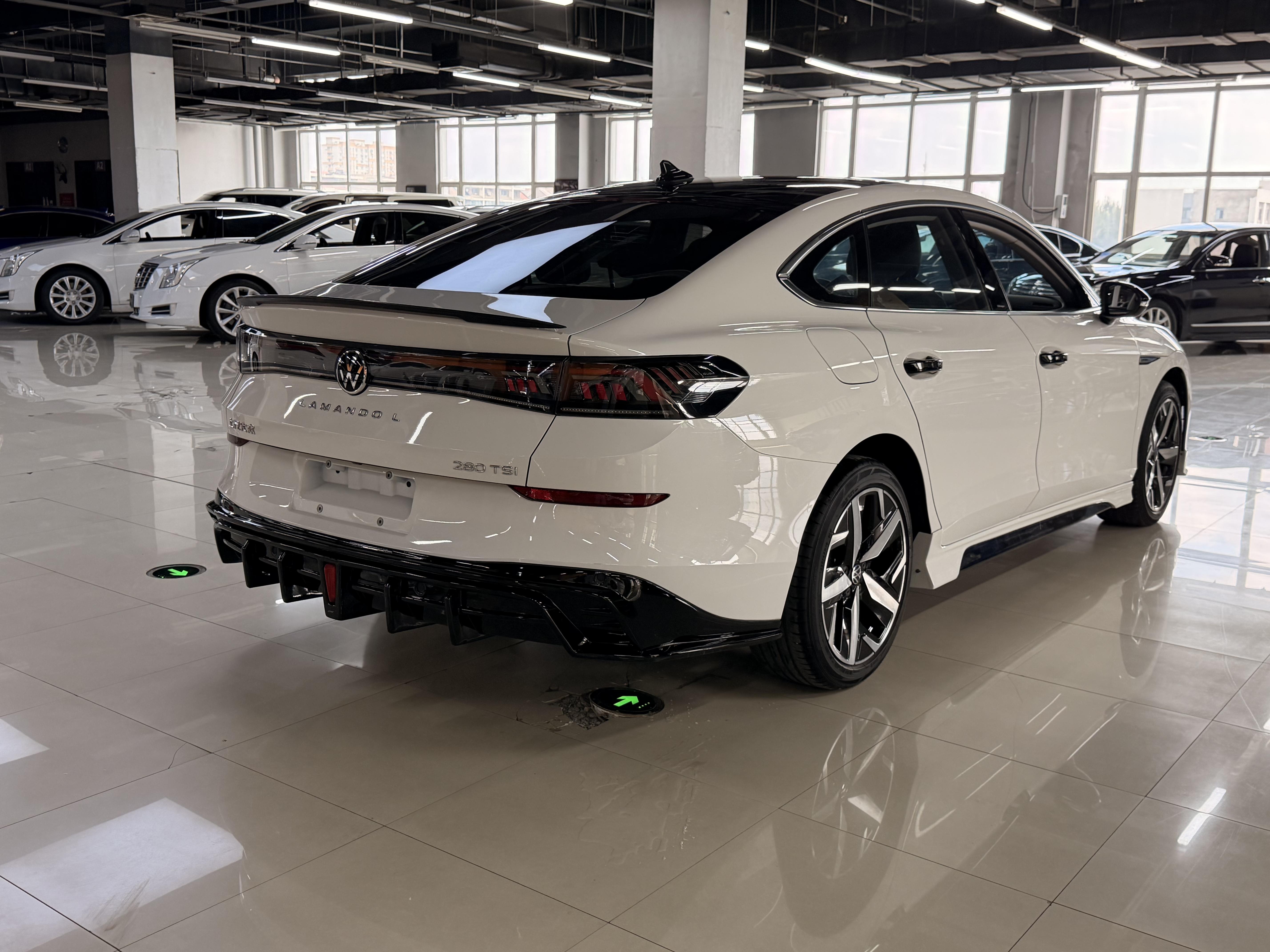 Volkswagen Lamando 2022 thumb 4