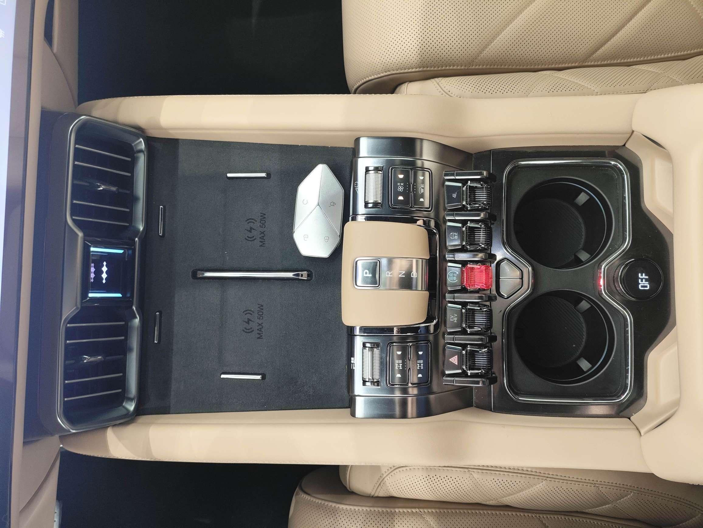 BYD Fangchengbao Bao 8 2025 thumb 12