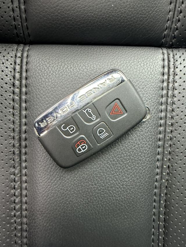 Land Rover Range Rover Sport 2017 thumb 9