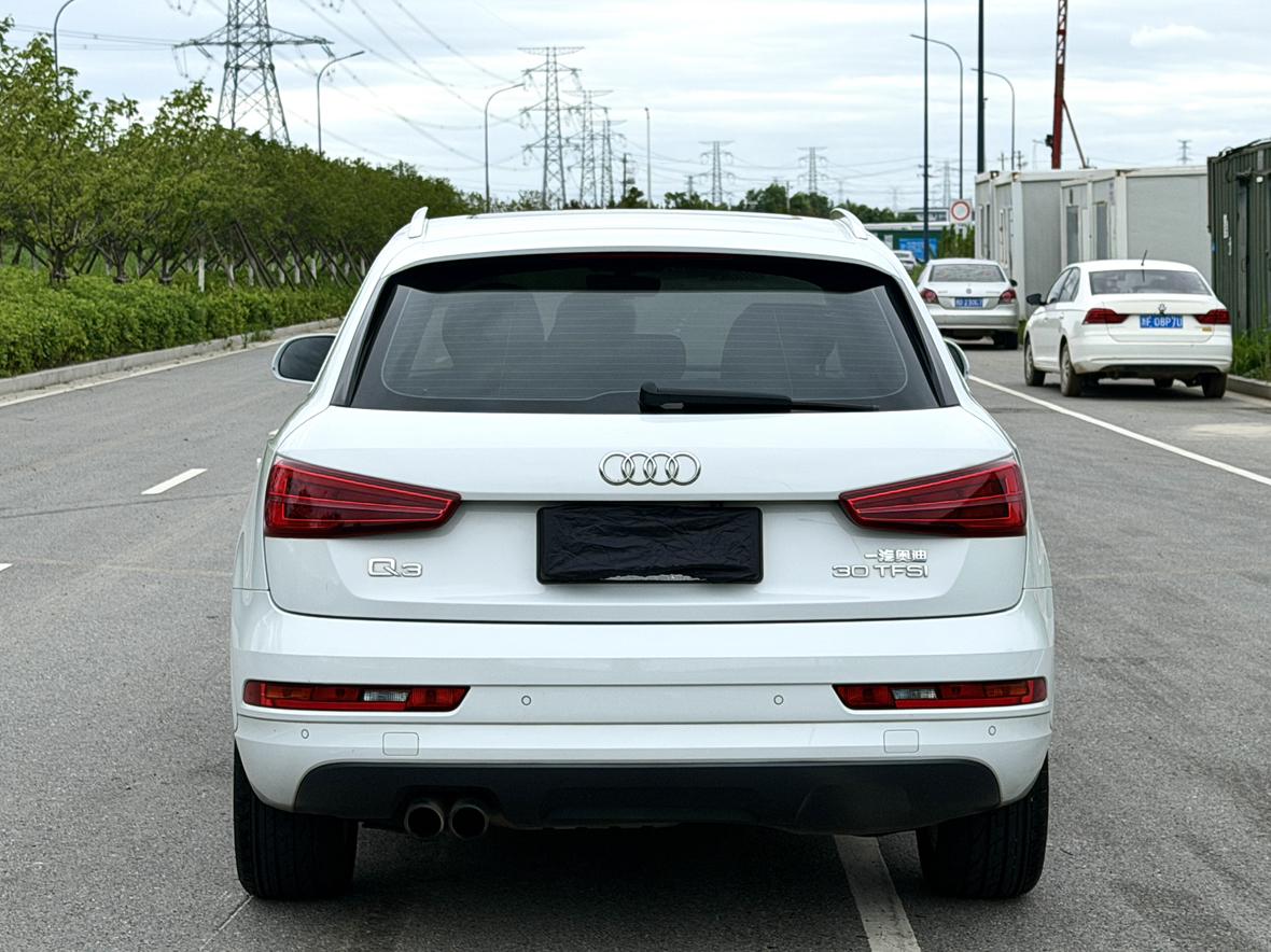 Audi Q3 2017 thumb 12