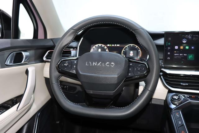 Lynk & Co 06 2023 thumb 11
