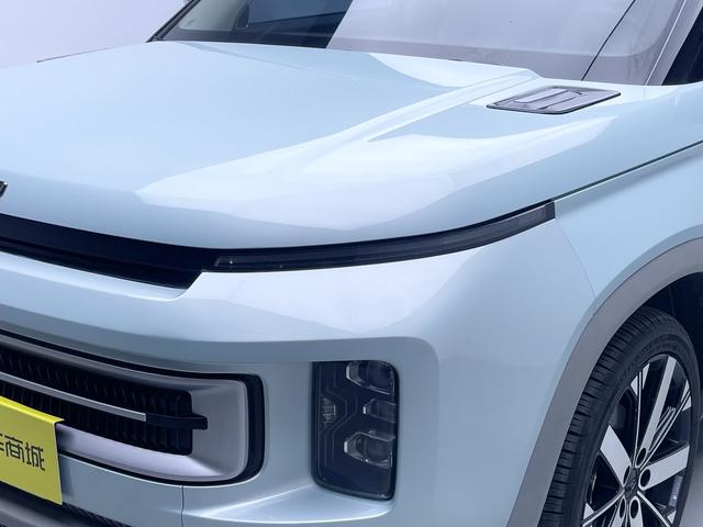 Geely Icon 2023 thumb 10