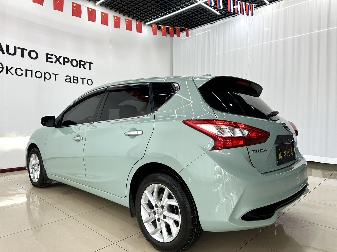 Nissan Tiida 2023 thumb 2